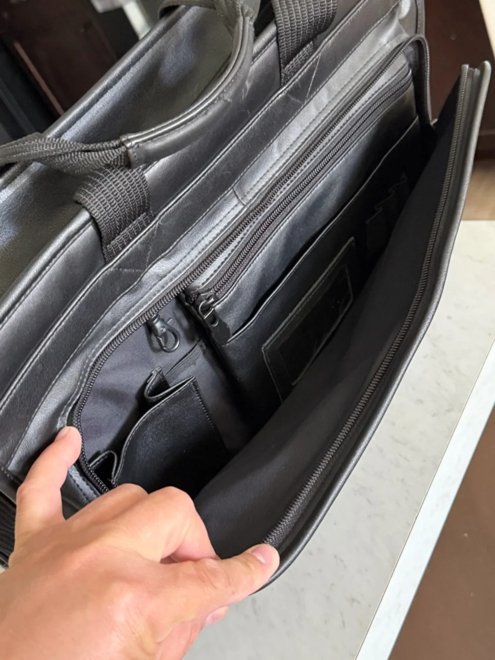 NEW Kensington Laptop Briefcase Black Faux Leather Business Bag w/Shoulder Strap